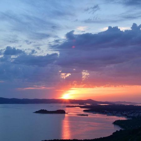 Apartman "Cvita" Drage Esterno foto