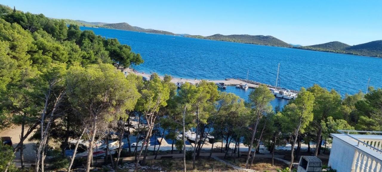 Apartman "Cvita" Drage Esterno foto