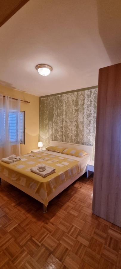 Apartman "Cvita" Drage Esterno foto