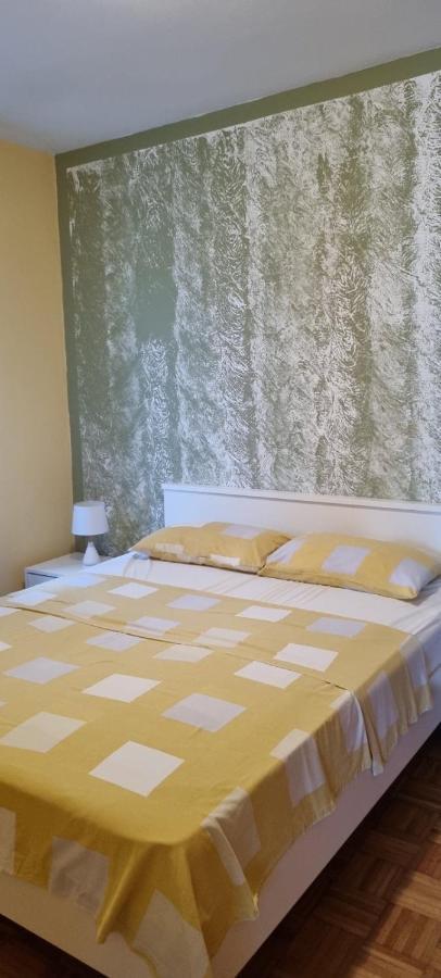 Apartman "Cvita" Drage Esterno foto